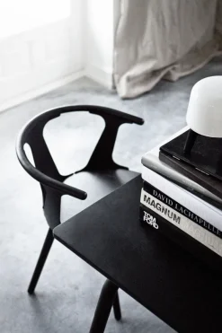 Chaises^And Tradition Chaise In Between Noir