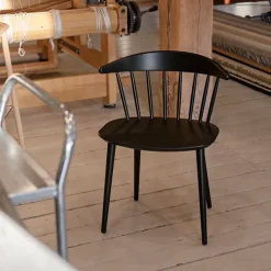 Chaises^Hay Chaise J104 - Hetre Noir