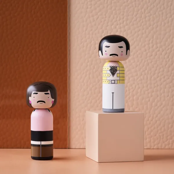 Sculptures & Figurines^Lucie Kaas Figurine En Bois Kokeshi Sketch.Inc Freddie - I Want To Break Free - 14.5 Cm