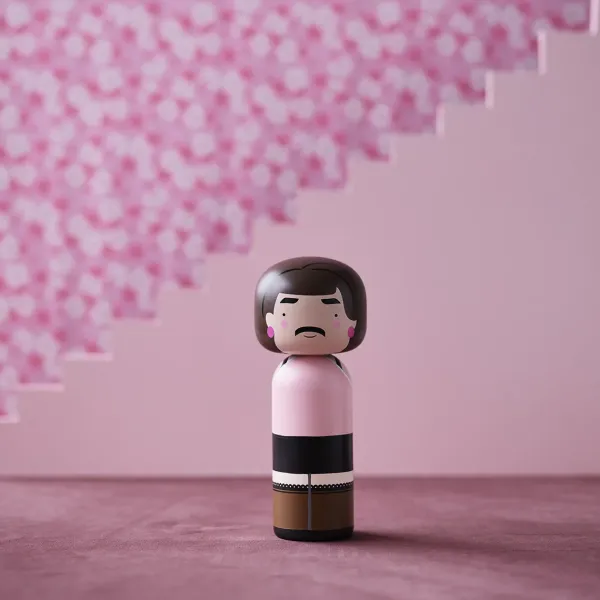 Sculptures & Figurines^Lucie Kaas Figurine En Bois Kokeshi Sketch.Inc Freddie - I Want To Break Free - 14.5 Cm