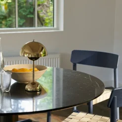 Lampes De Table^And Tradition Lampe A Poser Flowerpot Vp9 Sans Fil - Laiton