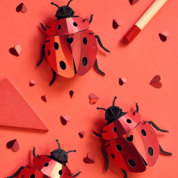 Art Mural^Assembli Trophee Origami Coccinelle Lady Lovebug - Rouge Ruby